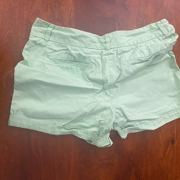 Women's Shorts Flat Front 100% Cotton Green Casual Size 10 - Picture 8 of 9